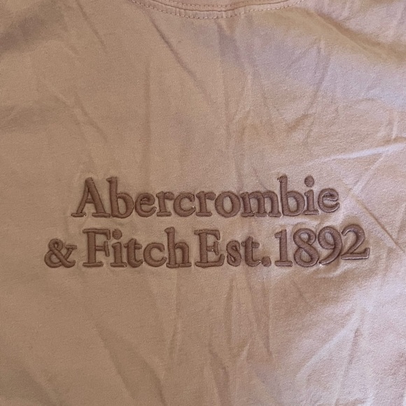 A&F T-Shirt - Picture 2 of 5
